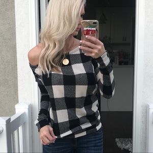 👻 FAVORITE Buffalo Plaid Off-the-Shoulder Top